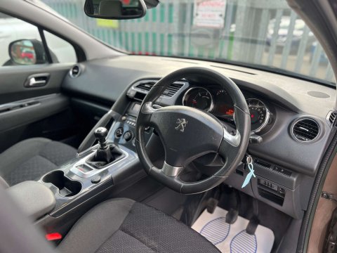 Peugeot 3008 1.6 3008 Active HDi 5dr 3