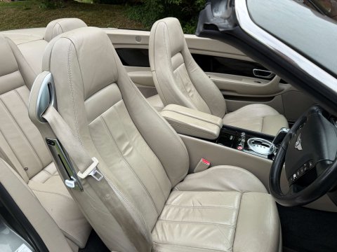 Bentley Continental 6.0 Continental GTc Auto 4WD 2dr 19