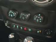 Jeep Wrangler 2.8 CRD Overland SUV 4dr Diesel Auto 4WD Euro 6 (197 bhp) 45