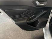 Ford Focus 1.0 Focus ST-Line X 5dr 39