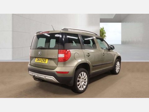 Skoda Yeti 1.2 TSI SE Outdoor 5dr Petrol DSG Euro 5 (105 ps) 2