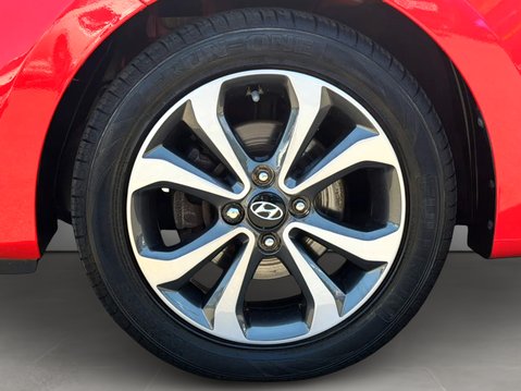 Hyundai i10 1.0 Play 5dr 13