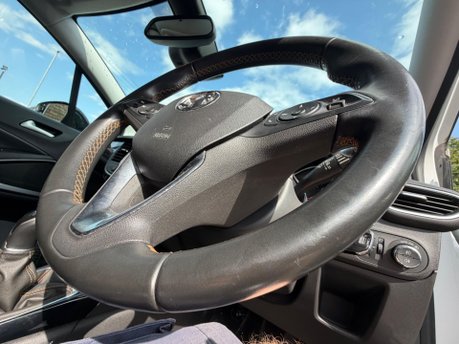 Vauxhall Crossland X ELITE NAV 17