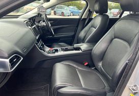Jaguar XE 2.0 D PORTFOLIO AUTO 30