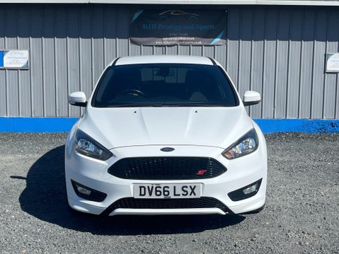Ford Focus 1.5 TDCi ST-Line Euro 6 (s/s) 5dr 7