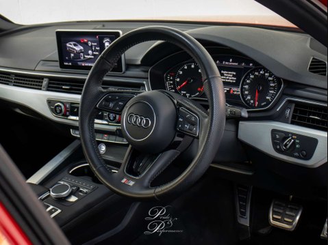 Audi A4 2.0 A4 S Line TFSI Semi-Auto 4dr 43