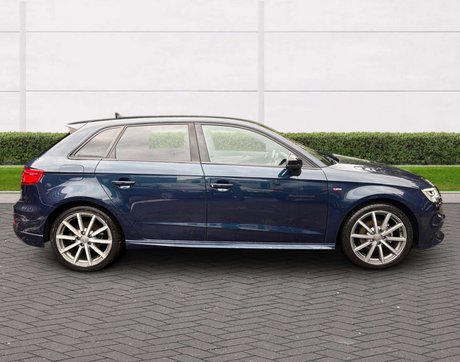Audi A3 1.5 A3 Sportback 35 TFSI Black Edition Semi-Auto 5dr 2