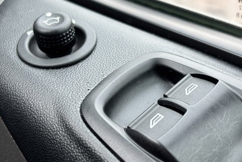 Ford Transit Custom 300 L1 Limited 130ps Panel Van 36