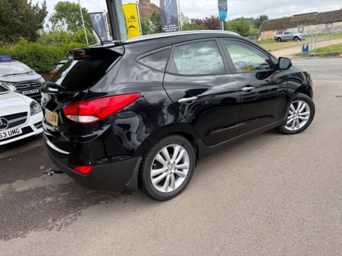 Hyundai ix35 2.0 CRDi Premium Auto 4WD Euro 5 5dr 8