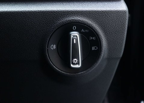 Volkswagen T-Roc 1.5 TSI GPF EVO SE SUV 5dr Petrol DSG Euro 6 (s/s) (150 ps) 39