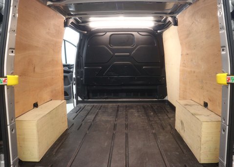 Ford Transit Custom 2.0 Transit Custom 300 Limited EcoBlue 5dr 45