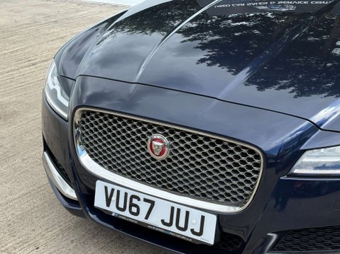 Jaguar XF 2.0 XF Portfolio D AWD Auto 4WD 5dr 38