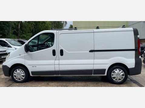 Renault Trafic 2.0 TD dCi LL29 Navigation L3 H1 4dr 15