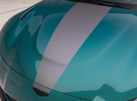 Aston Martin Vantage F1 Edition Roadster 26