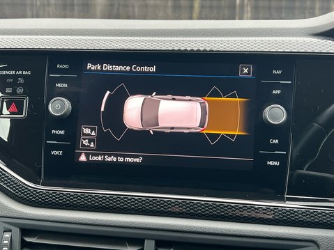 Volkswagen Polo LIFE TSI 22