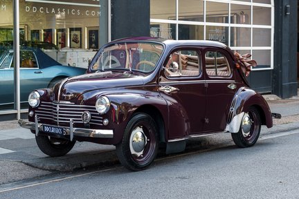 Renault 4 CV Découvrable 1