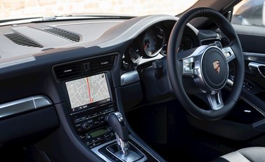 Porsche 911 (991) Targa 4S 17