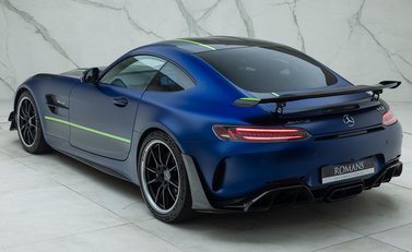 Mercedes-Benz AMG GT R PRO 12