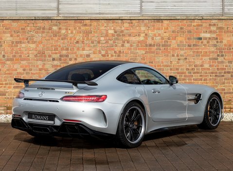 Mercedes-Benz AMG GT R GT R 7