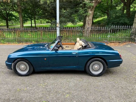 MG RV8 4.0 2