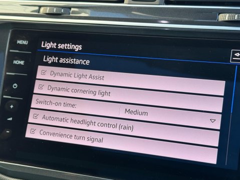 Volkswagen Tiguan 2.0 TDI R-Line DSG 4Motion Euro 6 (s/s) 5dr 29