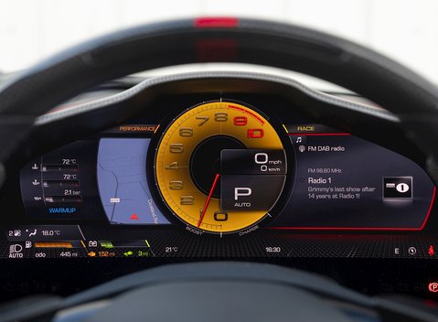 Ferrari SF90 Stradale 16