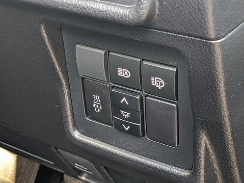 Toyota Land Cruiser D Invincible 21