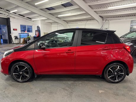 Toyota Yaris 1.33 Dual VVT-i Design Euro 6 5dr 8