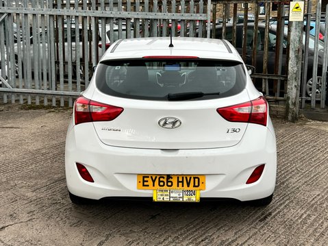 Hyundai i30 CRDI S BLUE DRIVE 15