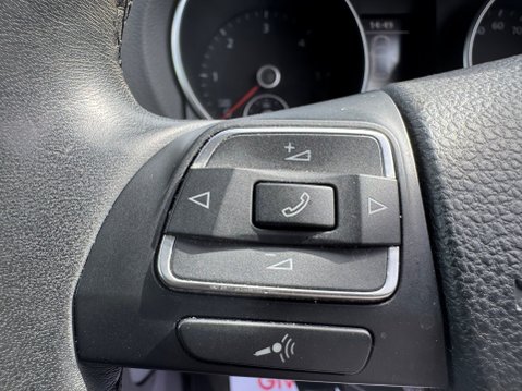 Volkswagen Golf GT TDI BLUEMOTION TECHNOLOGY 31