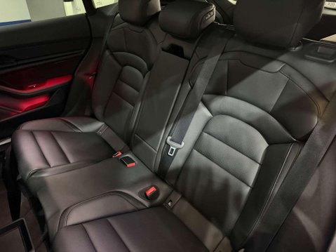 Porsche Taycan Performance Plus 93.4kWh 4S Cross Turismo 5dr Electric Auto 4WD (571 ps) 35