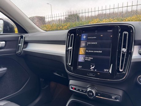 Volvo XC40 2.0 XC40 Momentum D3 5dr 27