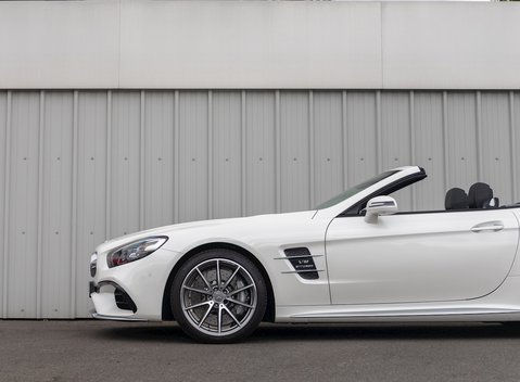 Mercedes-Benz SL Class SL63 29
