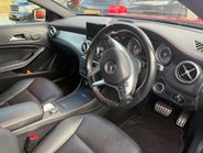 Mercedes-Benz GLA 2.1 GLA 220 AMG Line Premium CDi 4Matic Auto 4WD 5dr 4