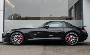 Mercedes-Benz SLS AMG GT FINAL EDITION 3