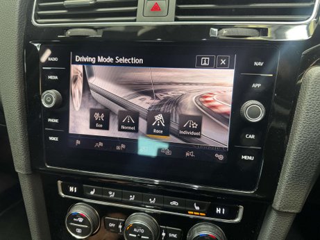 Volkswagen Golf 2.0 TSI R Hatchback 5dr Petrol DSG 4Motion Euro 6 (s/s) (300 ps) 14