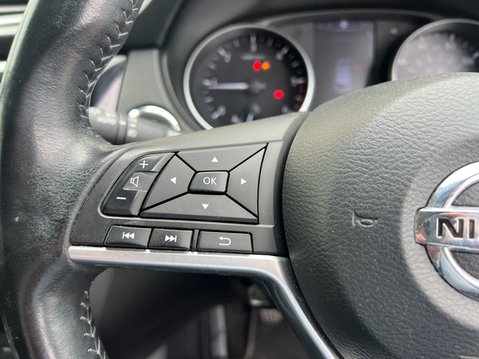 Nissan Qashqai (Sold) 1.5 dCi N-Connecta SUV 5dr Diesel Manual Euro 6 (s/s) (115 ps) 20