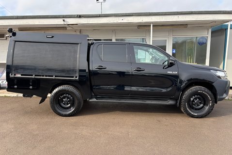 Toyota Hilux Active 4WD D-4D DCB Utility Service Body - Uprated to 3.5t 11