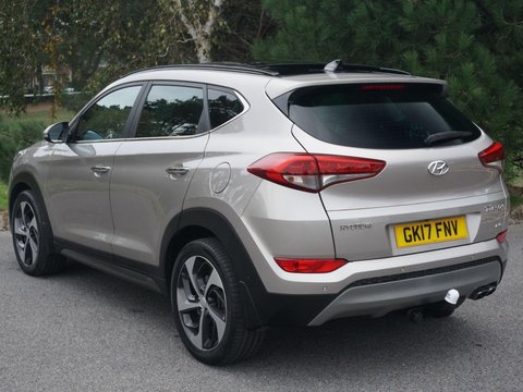 Hyundai TUCSON 2.0 CRDi Premium SE Auto 4WD Euro 6 5dr 4