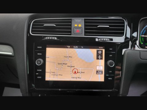 Volkswagen Golf GTE ADVANCE DSG 24