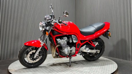 Suzuki Bandit 600 GSF 1996 MK1 RUNNING PROJECT BIKE ONLY 26K NAKED A2 5