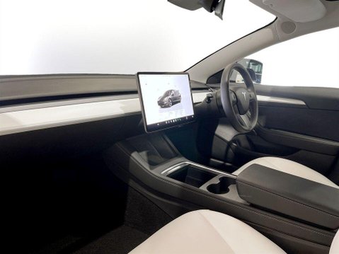 Tesla Model 3 Saloon 4dr Electric Auto RWD (241 bhp) 15