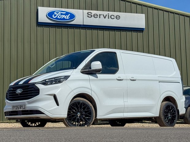 Ford Transit Custom SWB L1H1 Low Roof Limited 280 Air Con Alloys Cam Sensors EURO 6 1