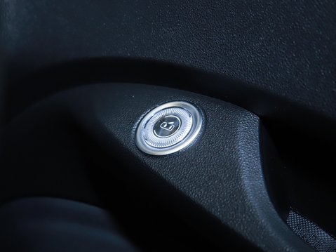 Abarth 500 114kW Turismo 42.2kWh 3dr Auto 32