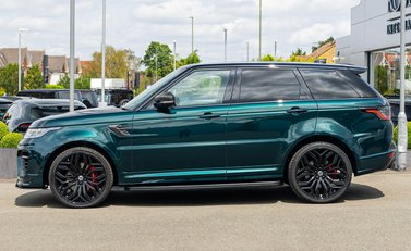 Land Rover Range Rover Sport SVR Urban 3