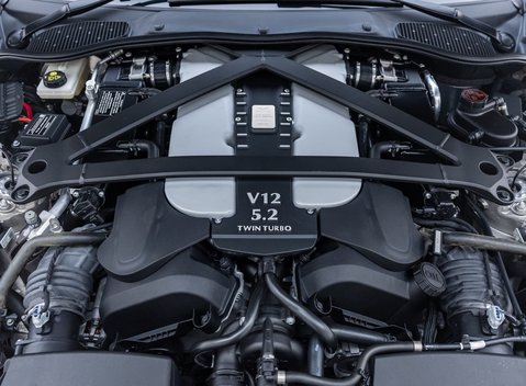 Aston Martin V12 Vantage 55