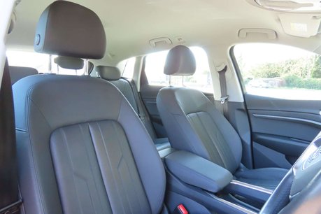 Audi E-Tron 50 Technik Auto quattro 5dr 71.2kWh (11kW Charger) 8