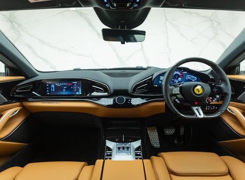 Ferrari Purosangue 22