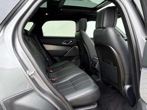 Land Rover Range Rover Velar 2.0 Range Rover Velar R-Dynamic HSE D240 Auto 4WD 5dr 23
