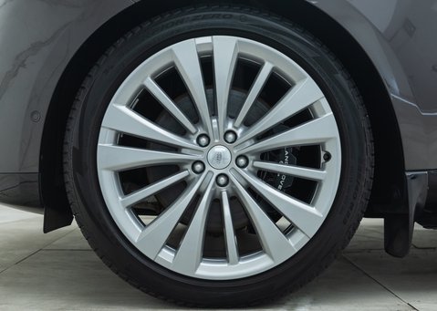 Land Rover Range Rover P530 FIRST EDITION